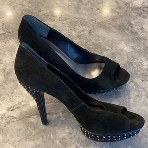 Nine West black Suede platform peep toe heels!